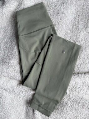 Lululemon wunder train 28” leggings